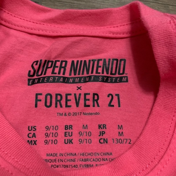 Super Mario Kart Nintendo top by Forever 21 - Picture 2 of 3
